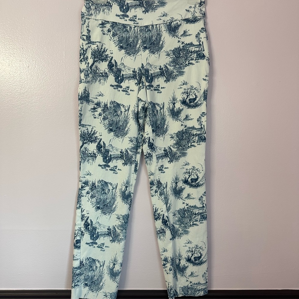 Summer pants . Size M. Made in Italy .